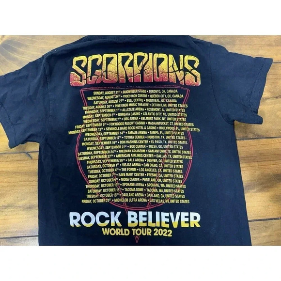 Scorpions Rock Believer World Tour 2022 Official Tour T-Shirt Tee Size Small - Picture 9 of 9